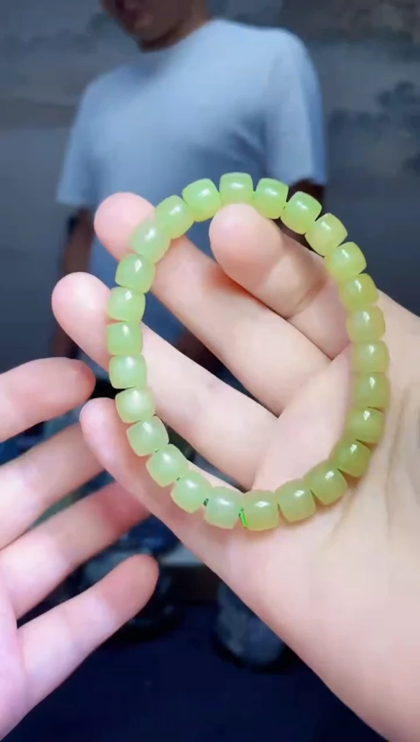 和田玉未镶嵌颈饰1