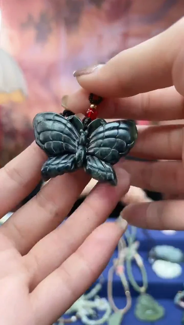 未镶嵌岫玉吊坠·