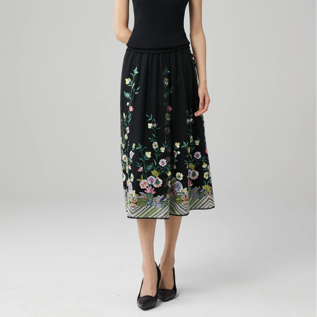 SUSSI/古色24春商场同款黑色刺绣碎花鱼尾裙包臀显瘦半身裙女