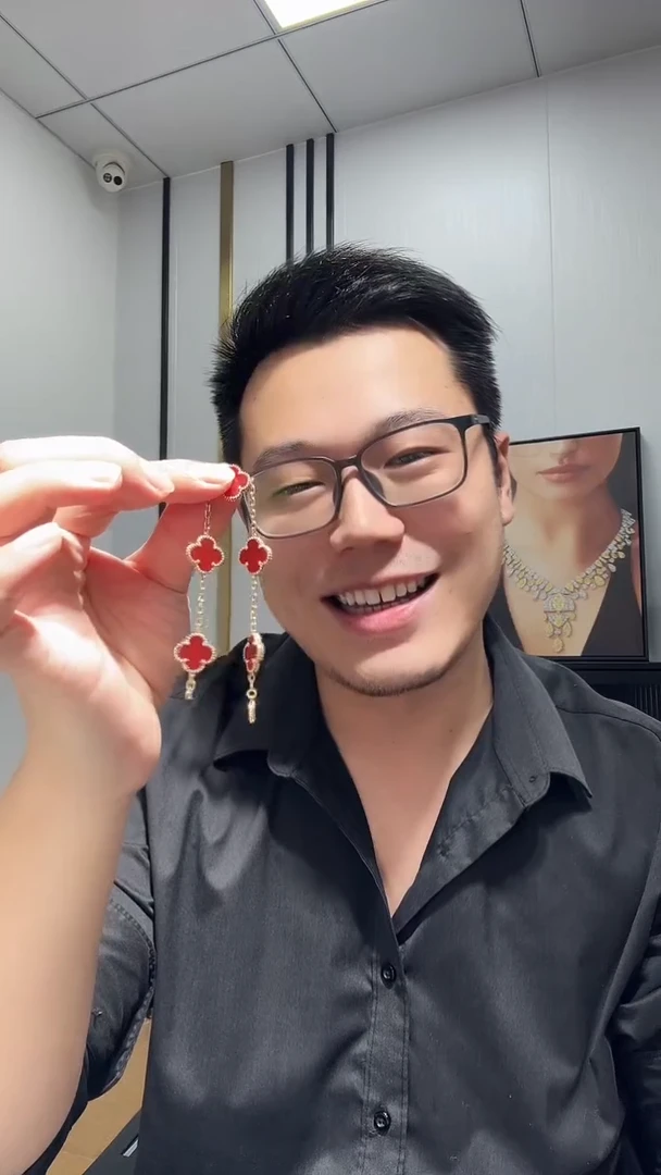 18K金镶嵌手链玛瑙/玉髓红色k黄，五花手链