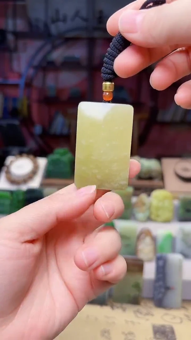 未镶嵌和田玉挂件150