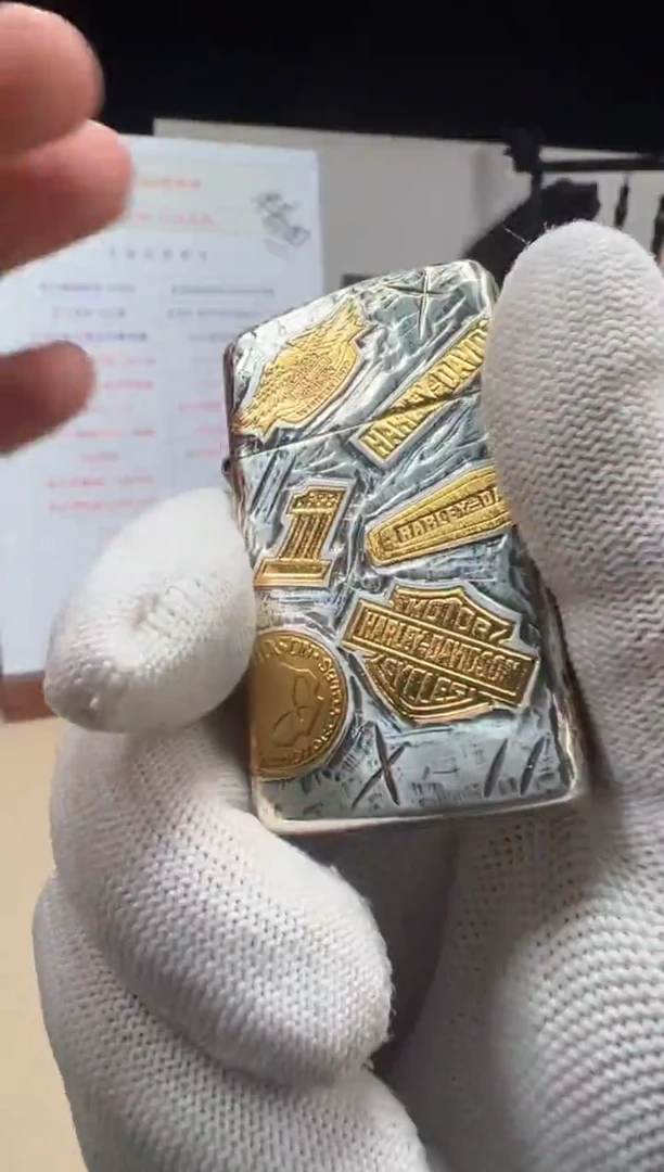 铜纤巧盔甲十一章-熏银鎏金