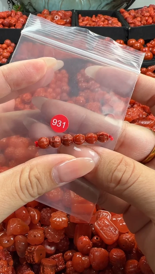 颈饰未镶嵌南红玛瑙1