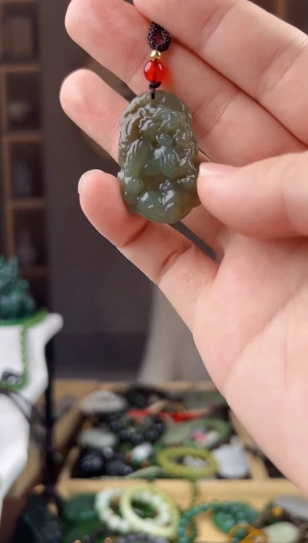 颈饰未镶嵌和田玉拍一发一，多样性发货