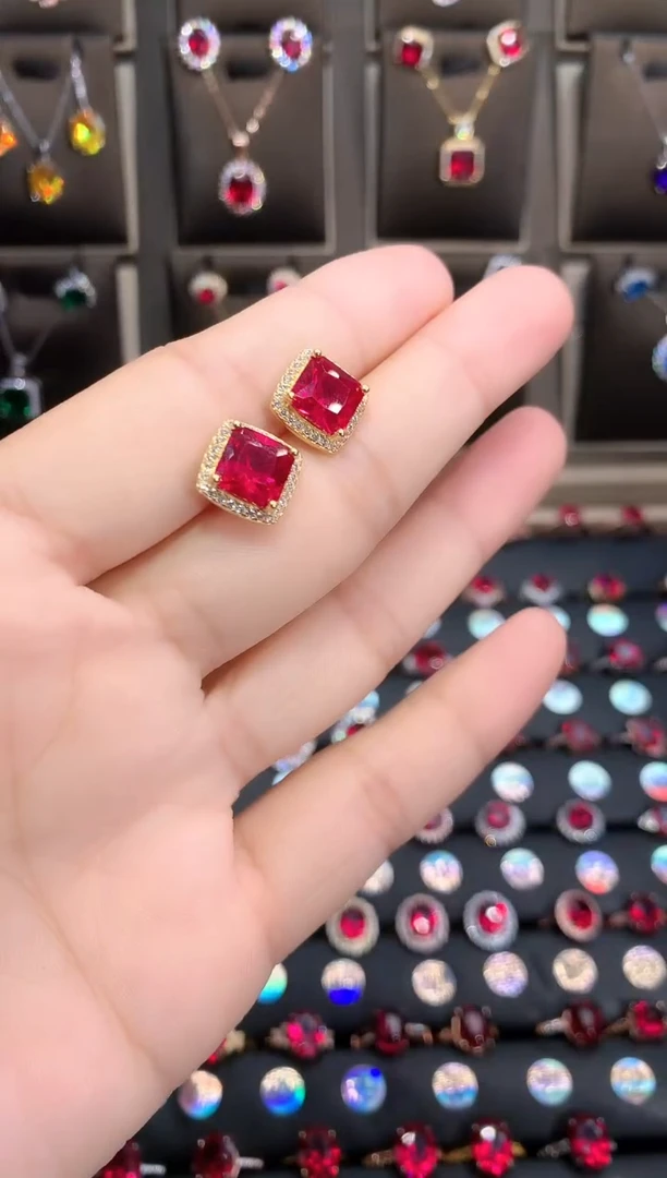 【闪购商品】红宝石耳饰银S925镶嵌金色8