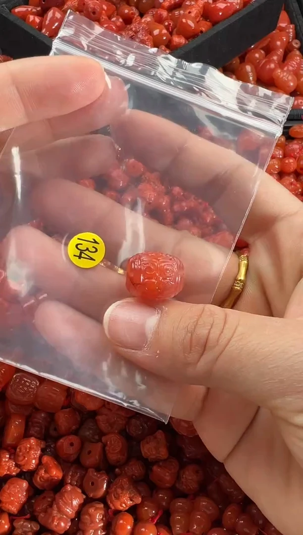 【闪购商品】南红玛瑙颈饰未镶嵌1
