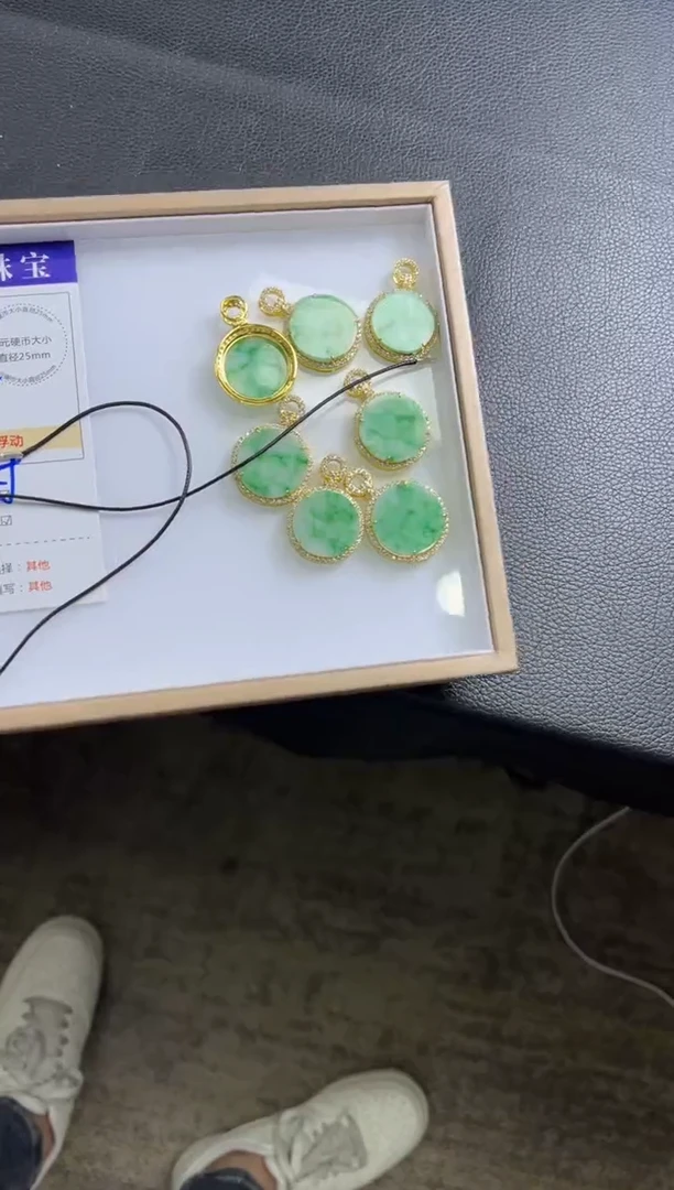 【闪购商品】翡翠颈饰银S925镶嵌Z94多样性发一件/配绳子