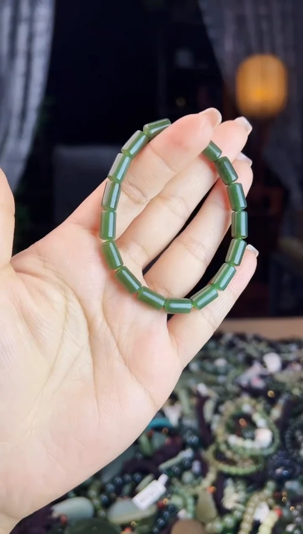 未镶嵌和田玉挂件1