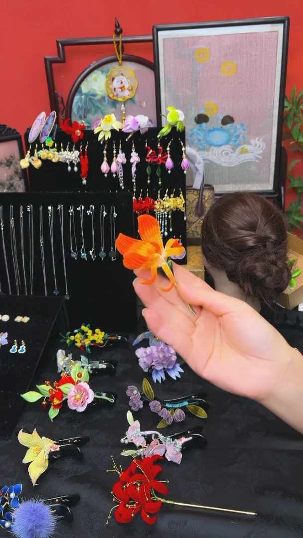 刺绣非遗绒花苏绣饰品