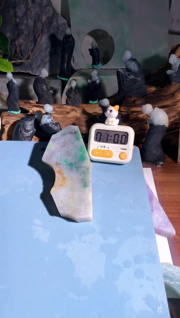 翡翠未镶嵌吊坠(不含链)小***军A676