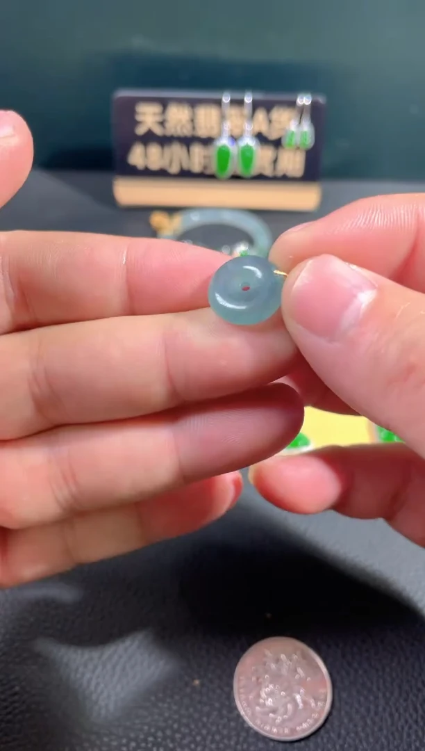 【闪购商品】翡翠颈饰18K金镶嵌翡翠