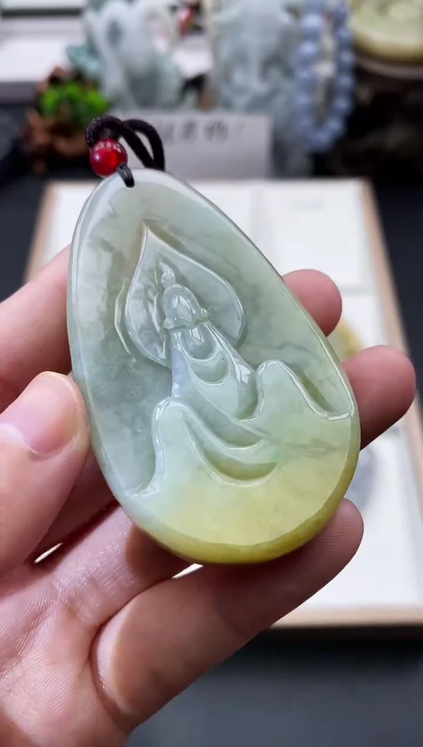 翡翠未镶嵌颈饰天然缅甸A货翡翠