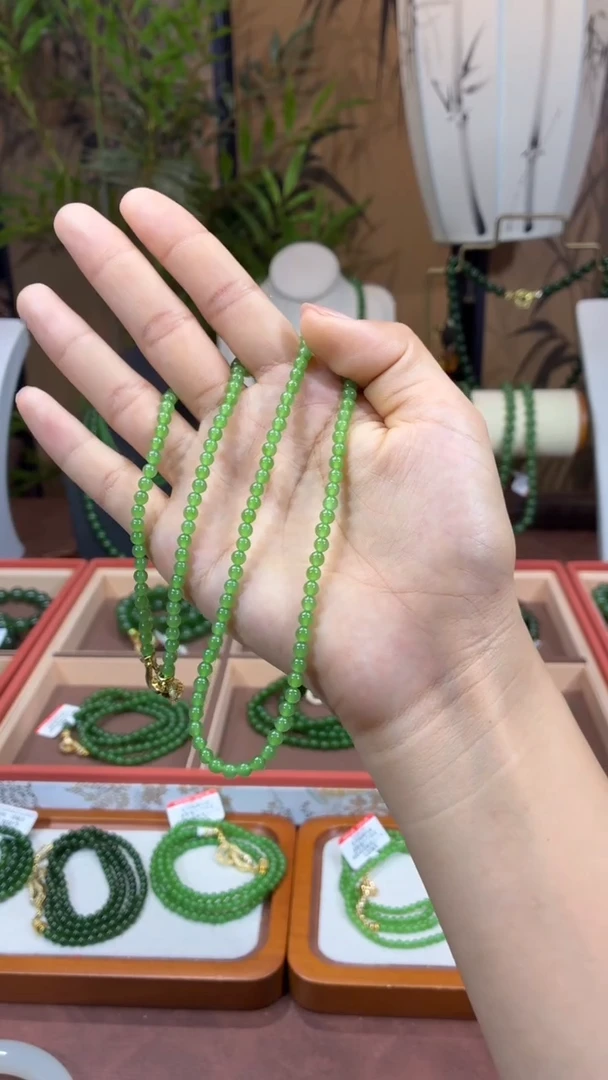 和田玉（碧玉）未镶嵌颈饰4mm无矿苹果绿毛衣链