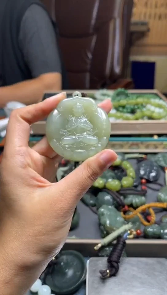 颈饰未镶嵌和田玉拍一发一