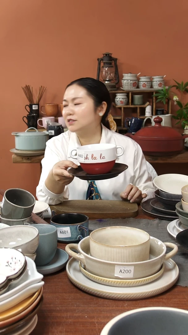 陶瓷用****1A602陶瓷双耳加盘4件套微瑕