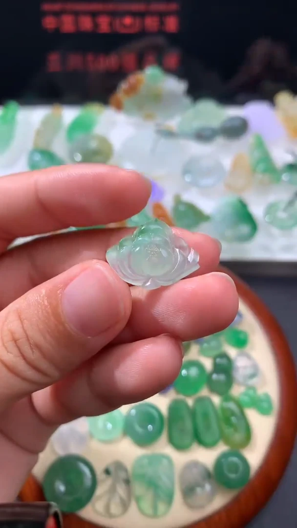 未镶嵌定制翡翠