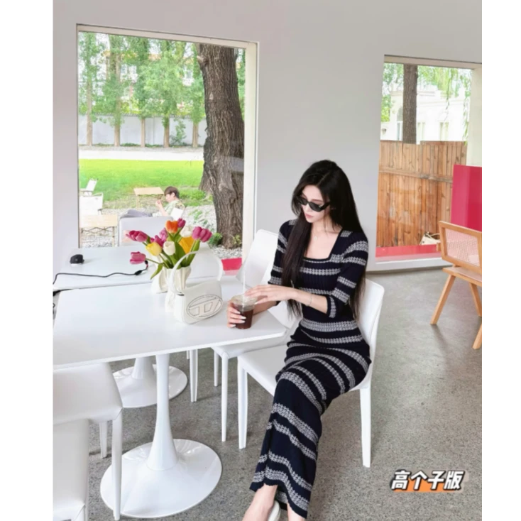 猫猫家高个子穿搭条纹针织连衣裙早秋时尚气质撞色长款裙7031