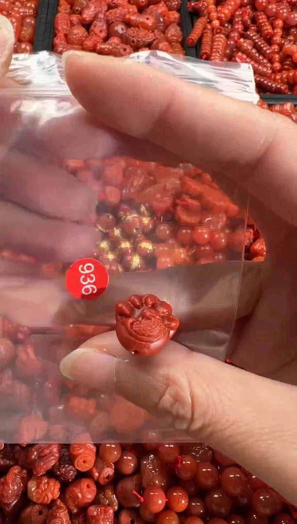 【闪购商品】南红玛瑙颈饰未镶嵌1