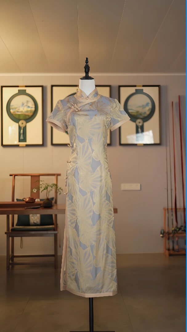 旗袍 长款  双层 短袖（衣长约125cm）莲叶何田田C062