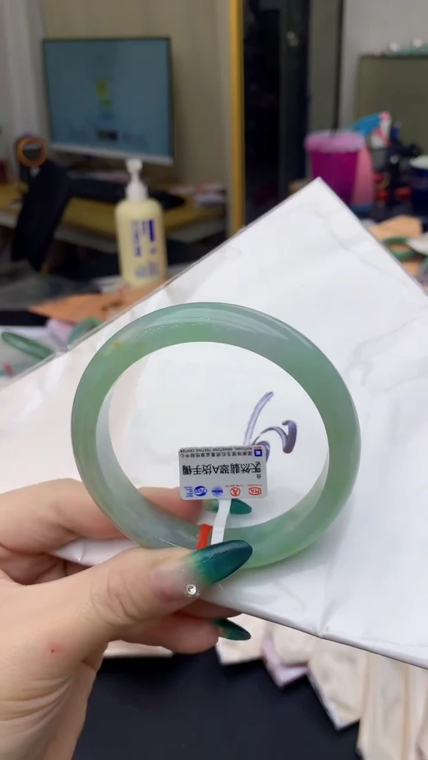 【闪购商品】翡翠手镯未镶嵌0380864065