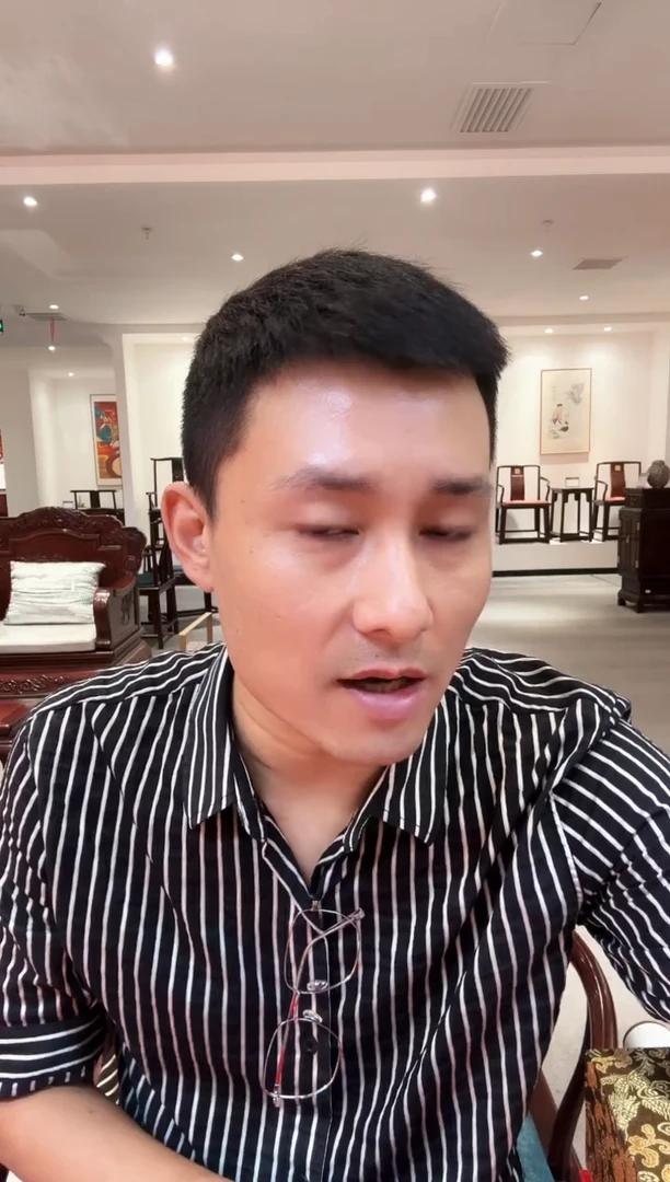 国画老*湖易志平 国画山水 云山晨韵 +馆徽 不带框