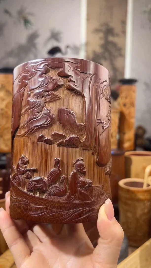 艺*品赤壁老笔筒一只