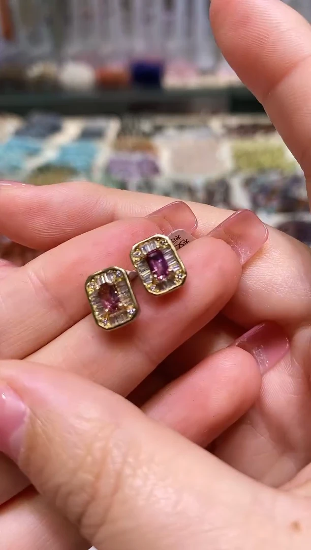 未镶嵌耳饰碧玺多样性发其一