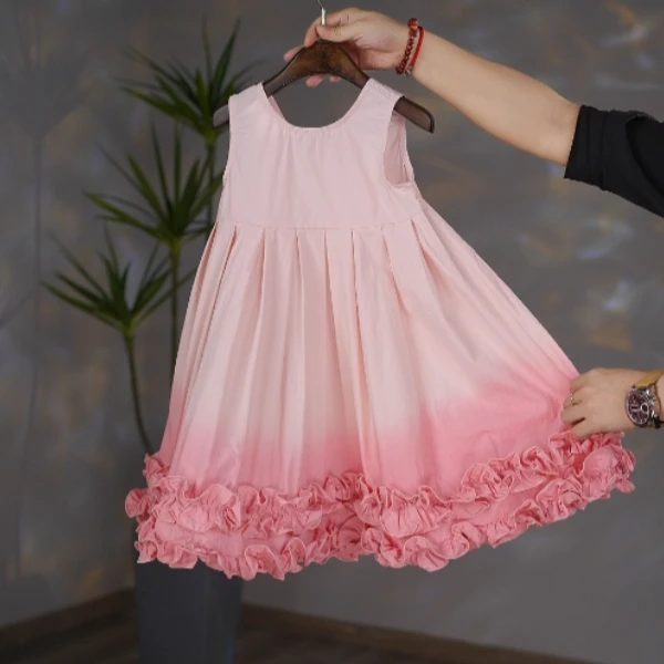 洋气时尚扎染粉色女童公主裙