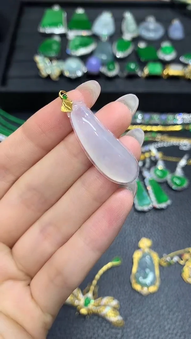 翡翠18K金镶嵌吊坠(不含链)2吊坠不含链