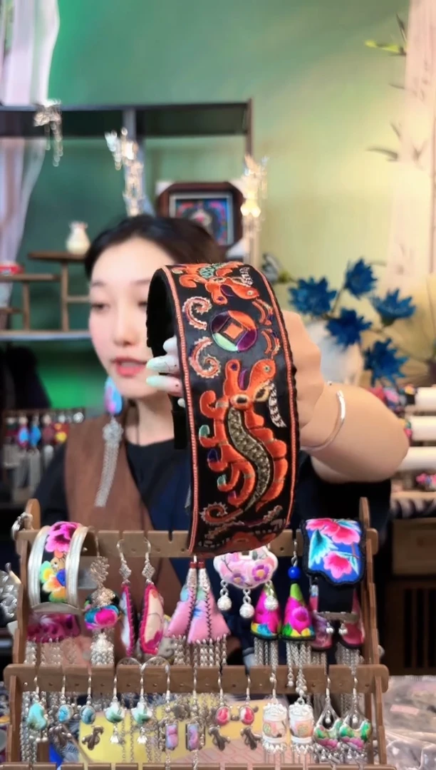 织绣彩云南阁非遗老绣553