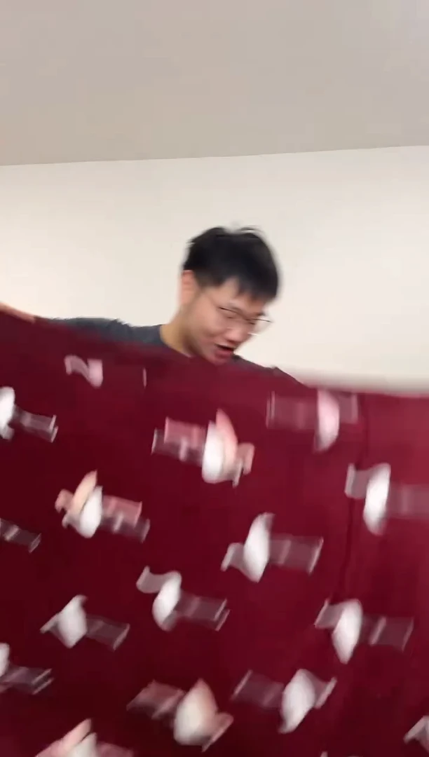 95%以上酒红色火烈鸟1.5*2