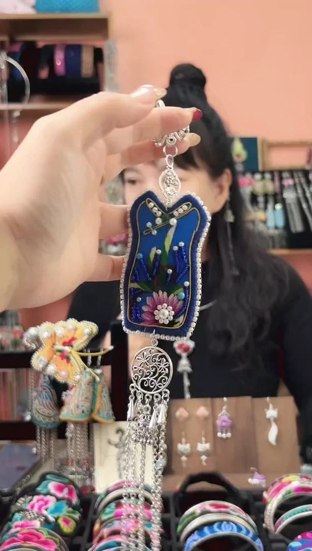 织绣艺枝独绣老绣饰品  128