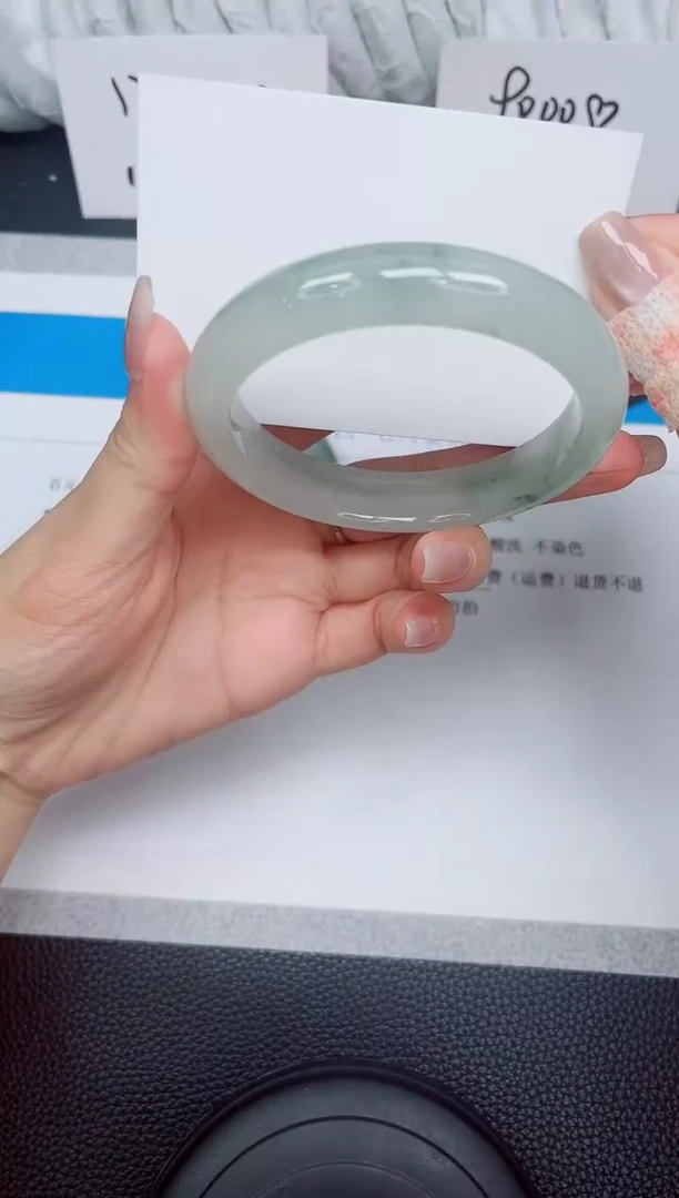 石英质玉手镯未镶嵌76-62