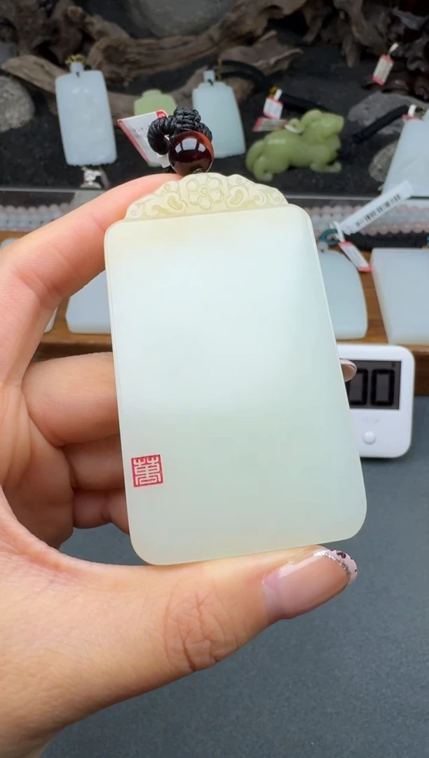 颈饰未镶嵌和田玉3