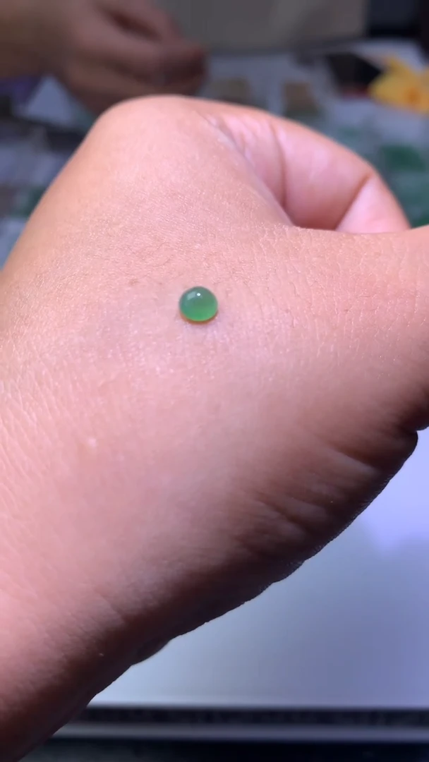 未镶嵌定制翡翠毛货