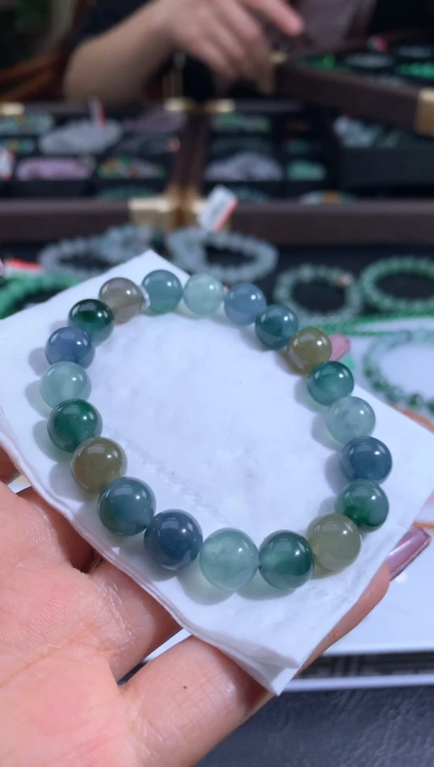 未镶嵌定制翡翠云*翡翠