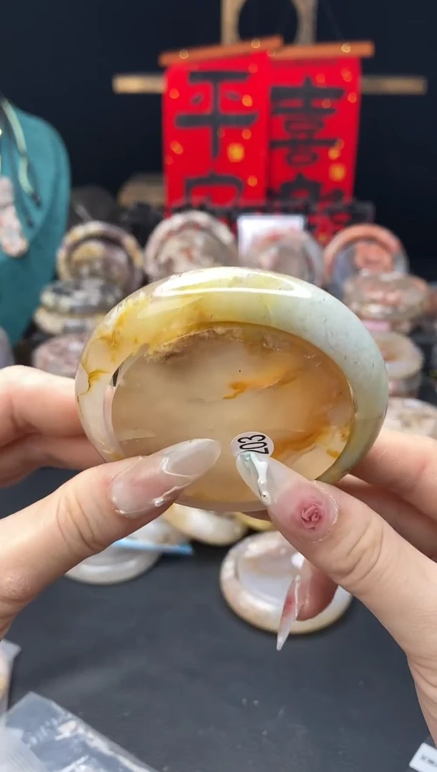 【闪购商品】石英质玉手镯（圆镯）未镶嵌56