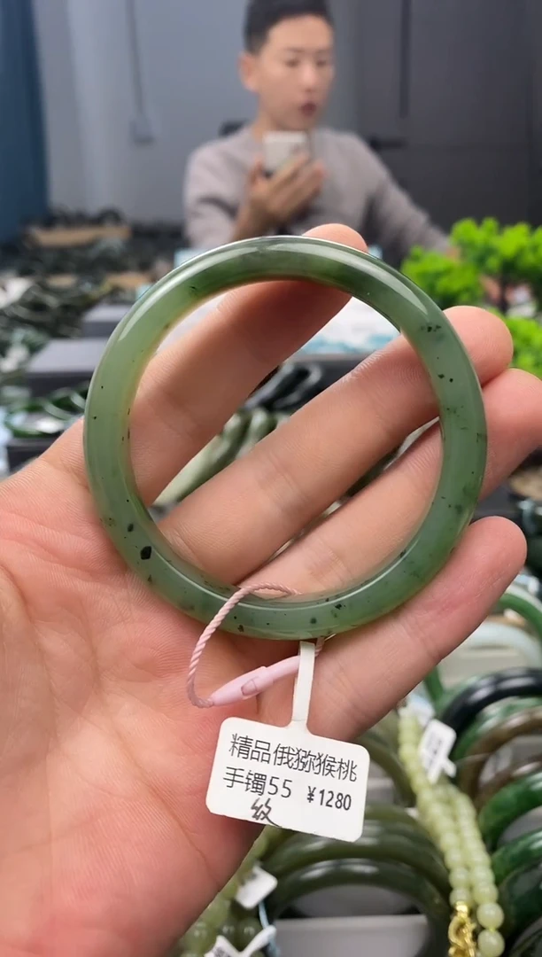 未镶嵌手镯和田玉55