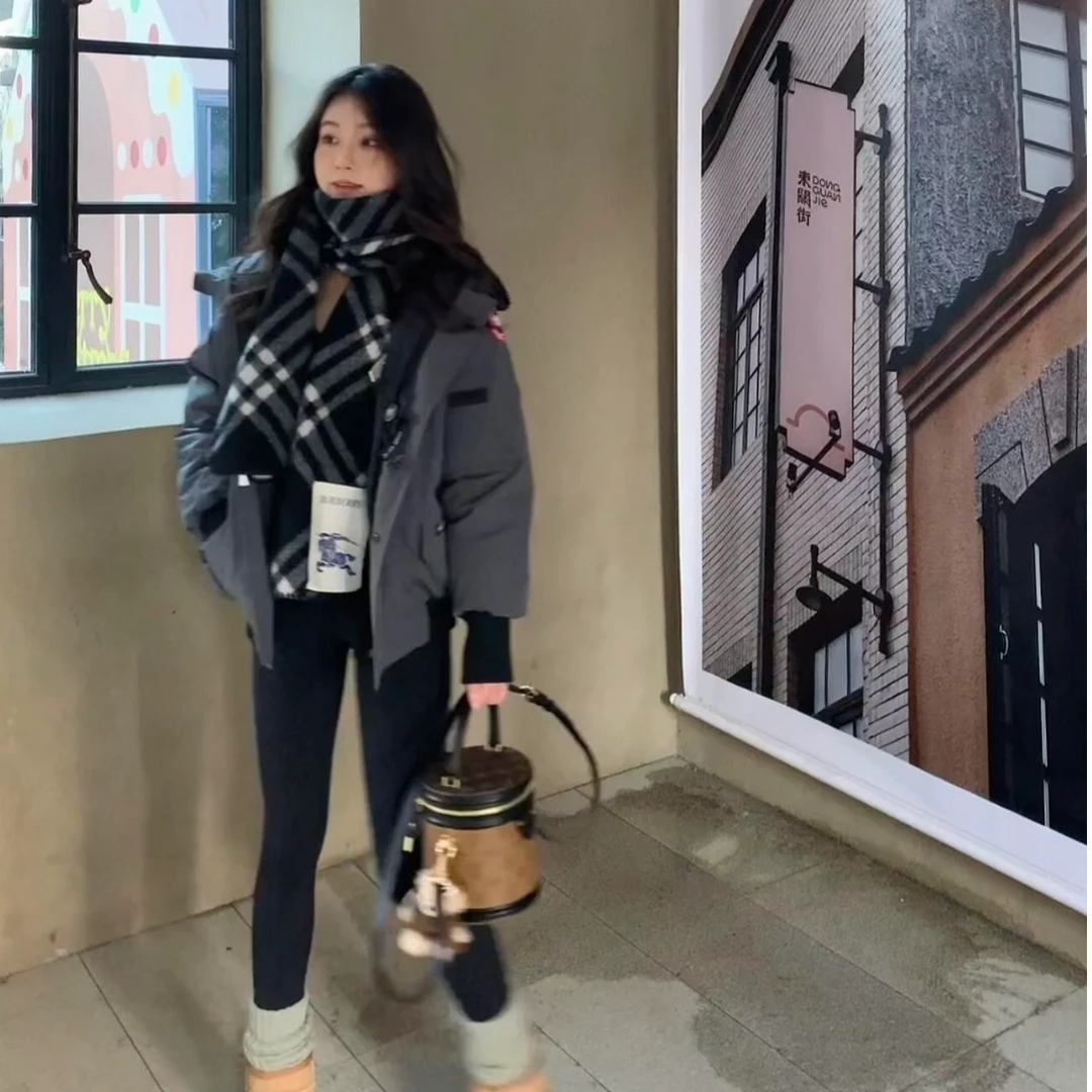 冬季新款加厚短款飞行夹克男女情侣防寒防水防风羽绒服