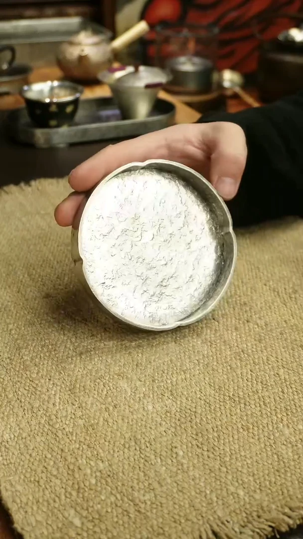 【闪购商品】足锡全手葵口圆盘急须台