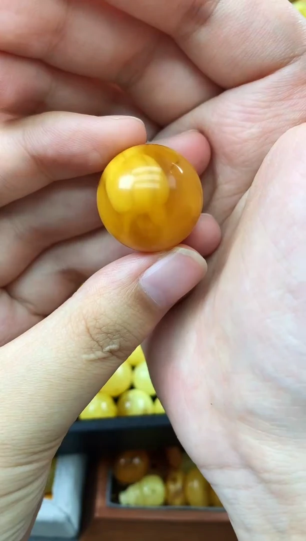 未镶嵌琥珀珠宝奇石63