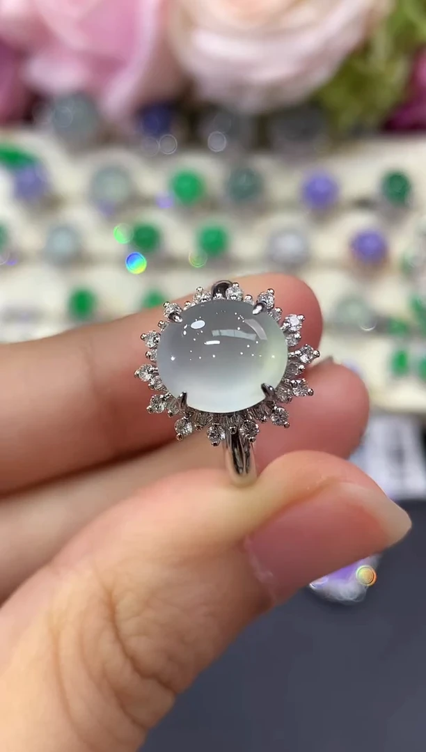 18K金镶嵌戒指翡翠B118
