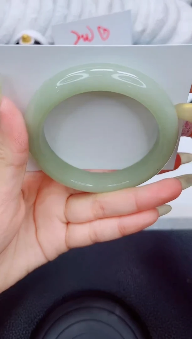 未镶嵌手镯石英质玉179-56.7