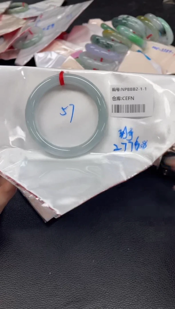 未镶嵌手镯翡翠翡翠手镯
