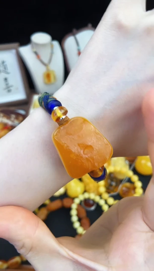 琥珀未镶嵌珠宝奇石柒月