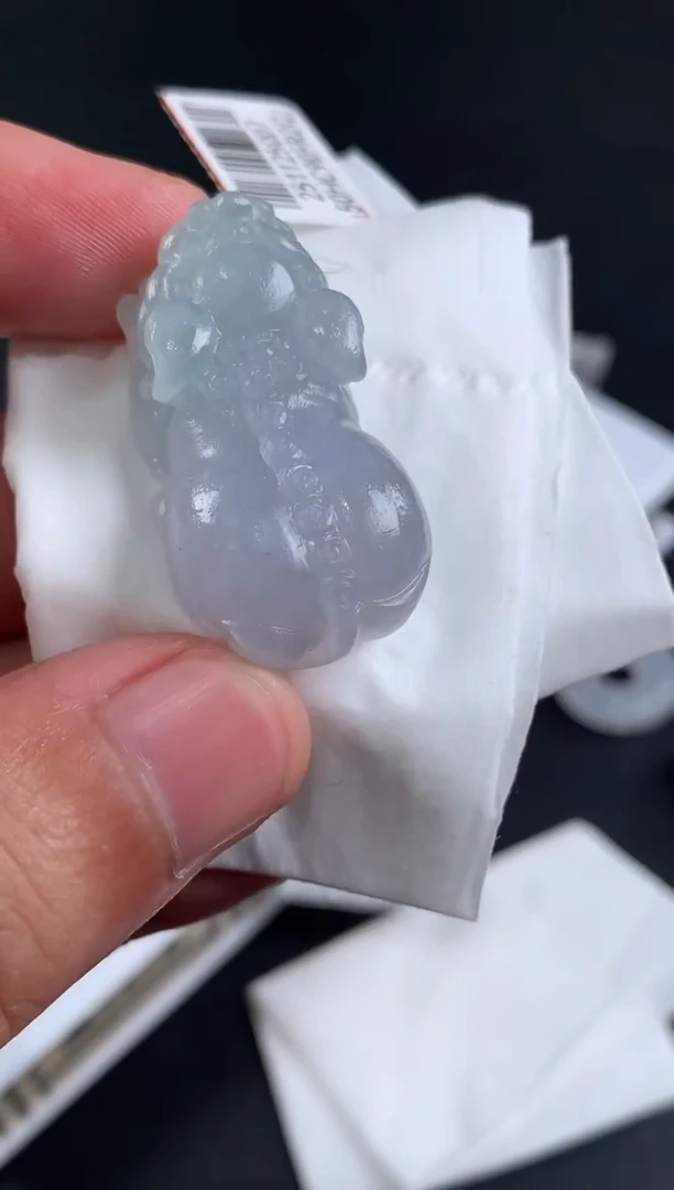 未镶嵌定制翡翠胡*翡翠