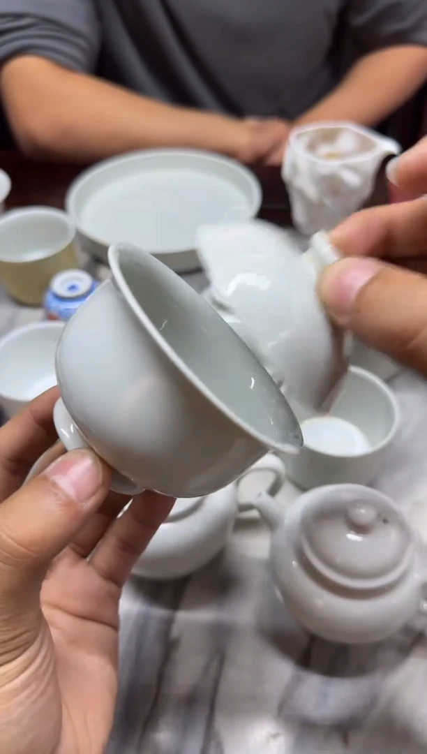 M**H天义华 柴窑仿古泥白胎小元宝盖碗