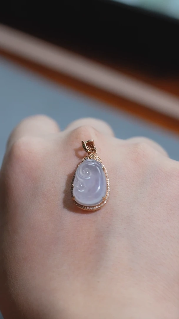 吊坠(不含链)18K金镶嵌翡翠如意