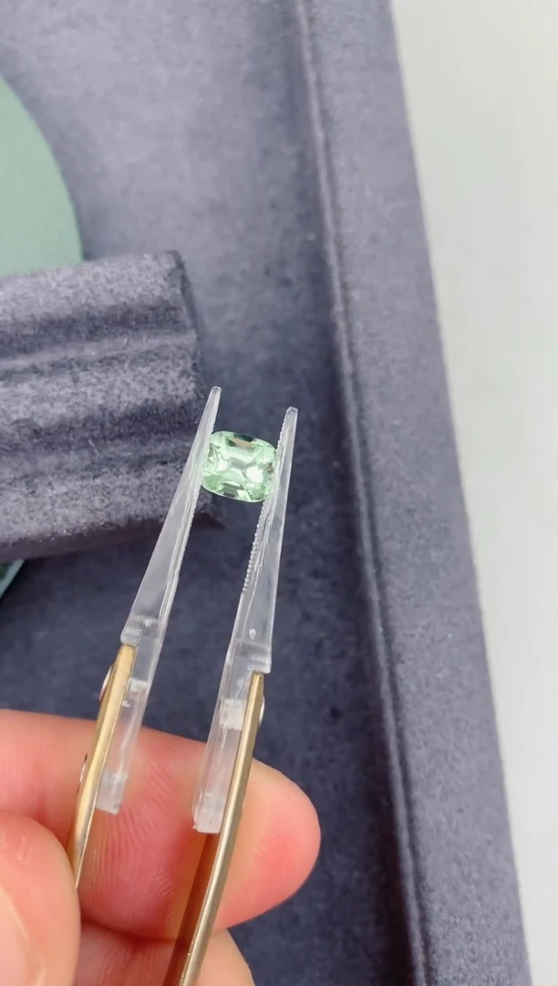 未镶嵌裸石定制碧玺1ct 绿碧玺 定制