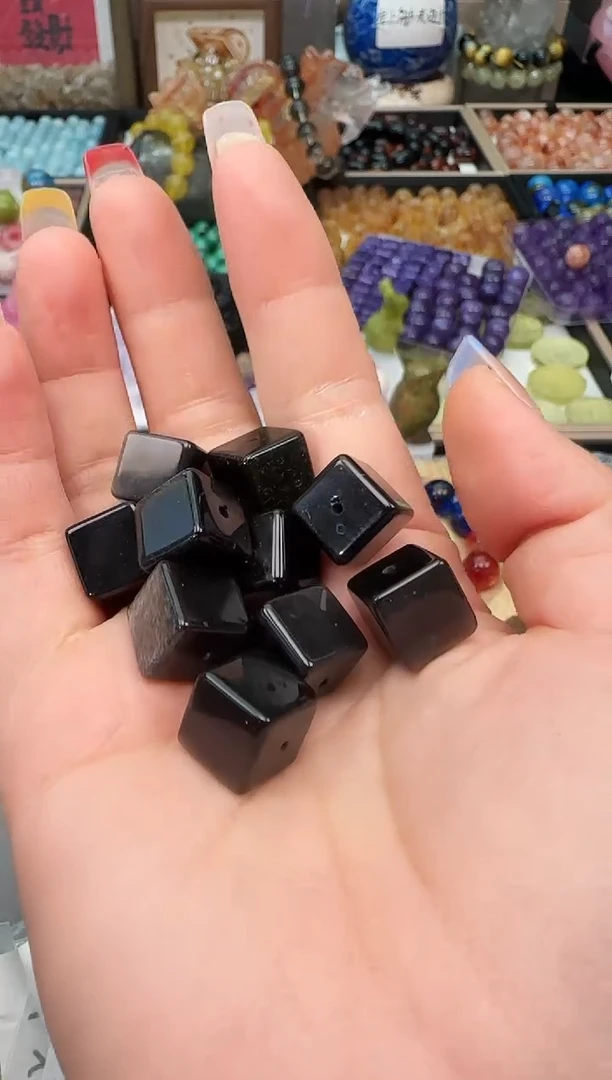 黑曜岩未镶嵌颈饰57a多样性发其一/8.21/1个